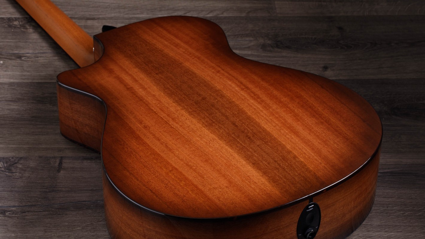 552ce Urban Ironbark Acoustic-Electric Guitar | Taylor Guitars