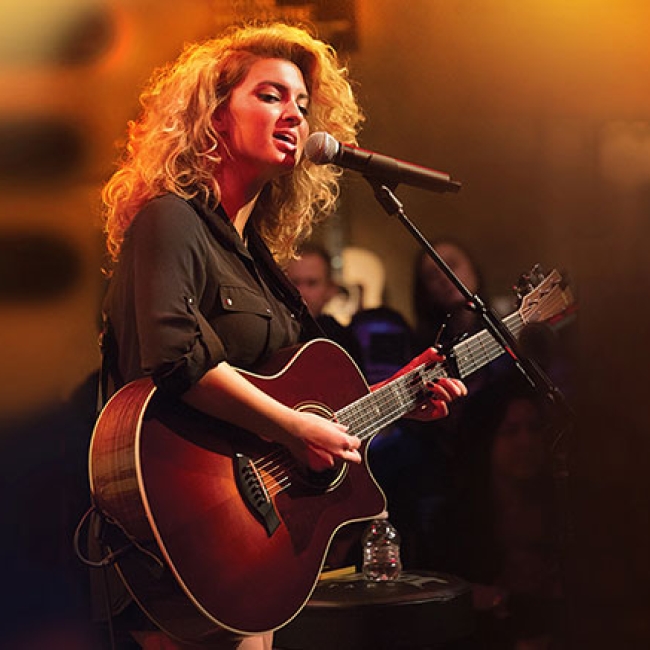 Tori Kelly